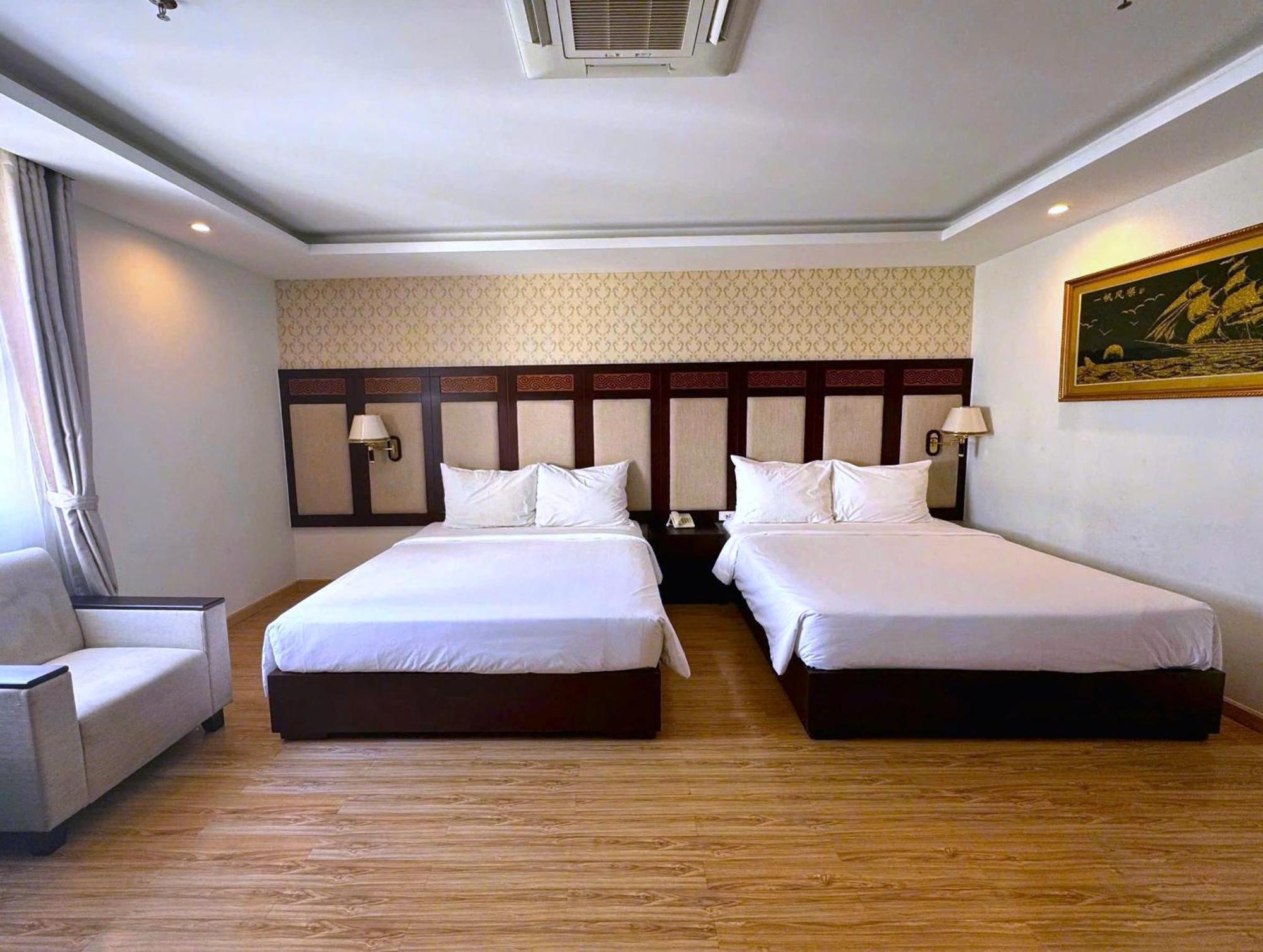 Galliot Hotel Нячанг Екстер'єр фото
