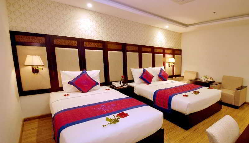 Galliot Hotel Нячанг Екстер'єр фото